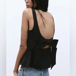 Black Sleeveless Bow-Back